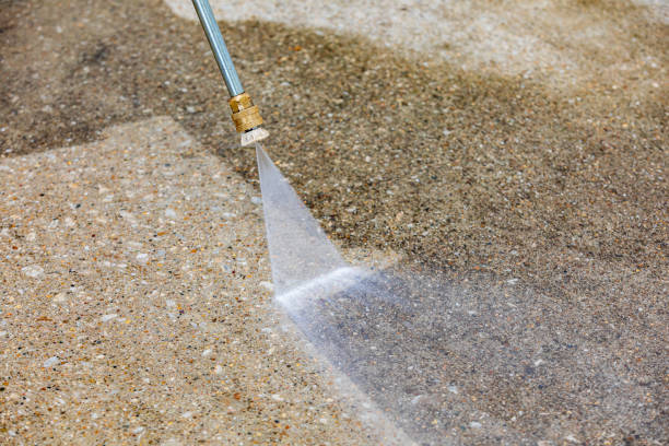 Best Pool Deck Cleaning  in South Hill, VA